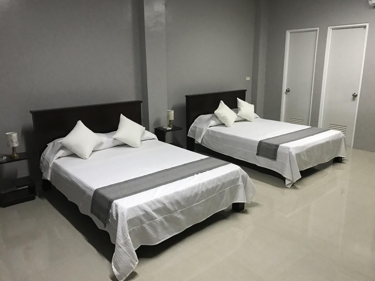 Reddoorz El Senor Jesus Apartelle Vigan Ilocos Otel Dış mekan fotoğraf